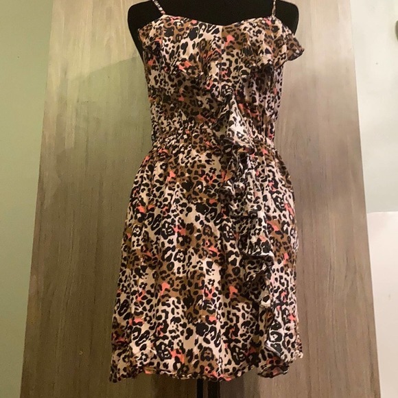 Leopard Print Mini Dress - Picture 7 of 9